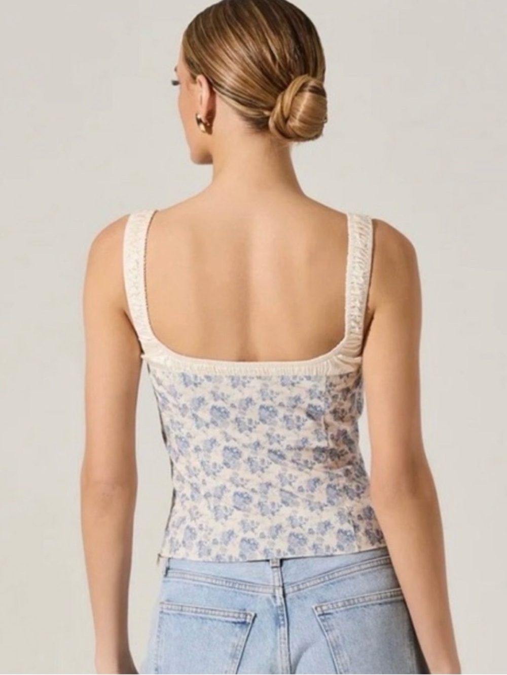 Astr The Label Floral Square Neck Tank Top in Cream & Blue - Picture 2 of 12